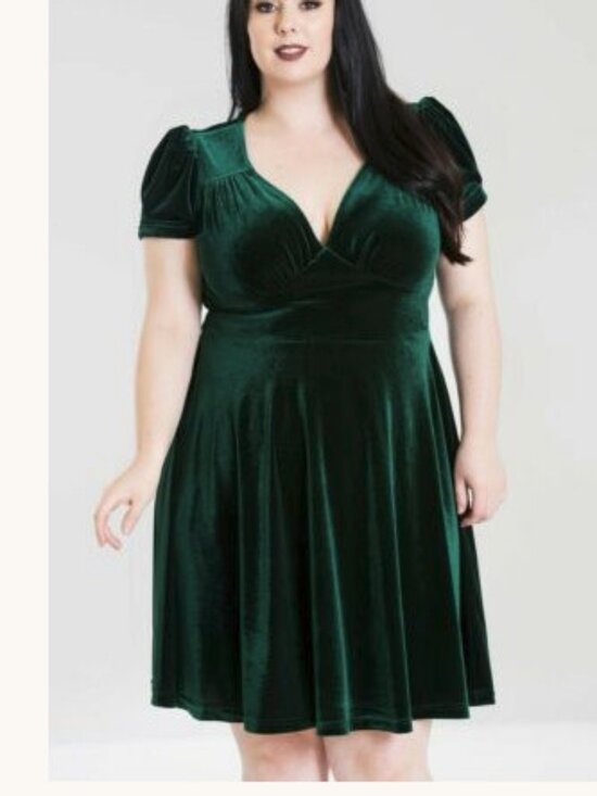 2XL NWT Hell Bunny Green Stretch Velvet 40s Style Retro Holiday Joanne Dress - Picture 1 of 7